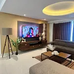 Skyline Seafront Penthouse Apartamento
