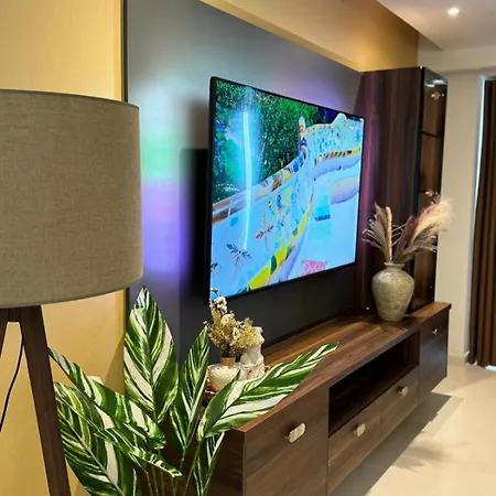 Skyline Seafront Penthouse Gzira