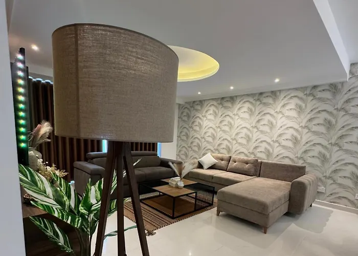 Skyline Seafront Penthouse Gzira